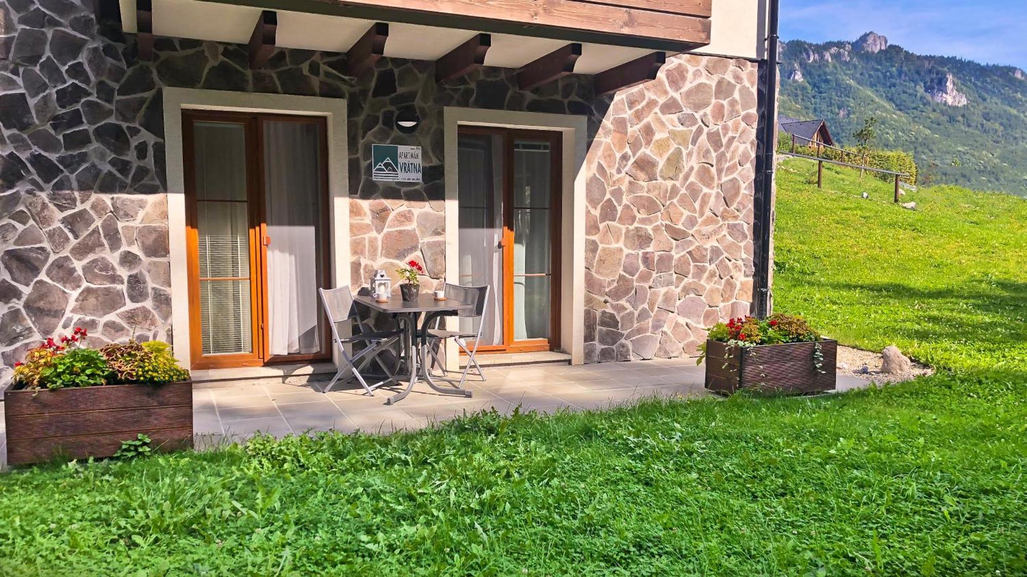 Apartman Vratna Терхова Экстерьер фото